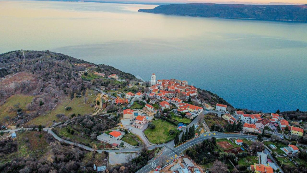 Apartmani Barbara Brseč Zewnętrze zdjęcie